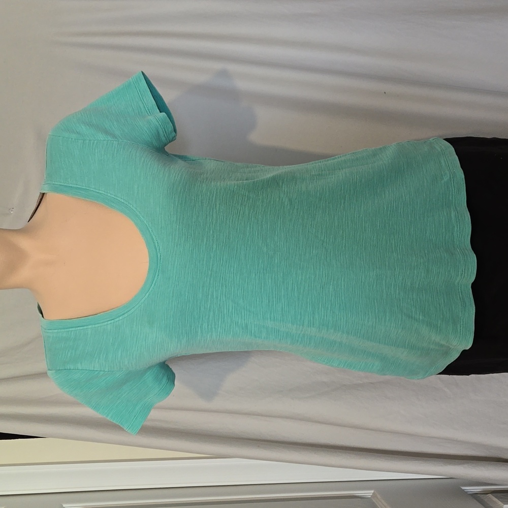 Tommy bahama lightweight scoop neck t shirt